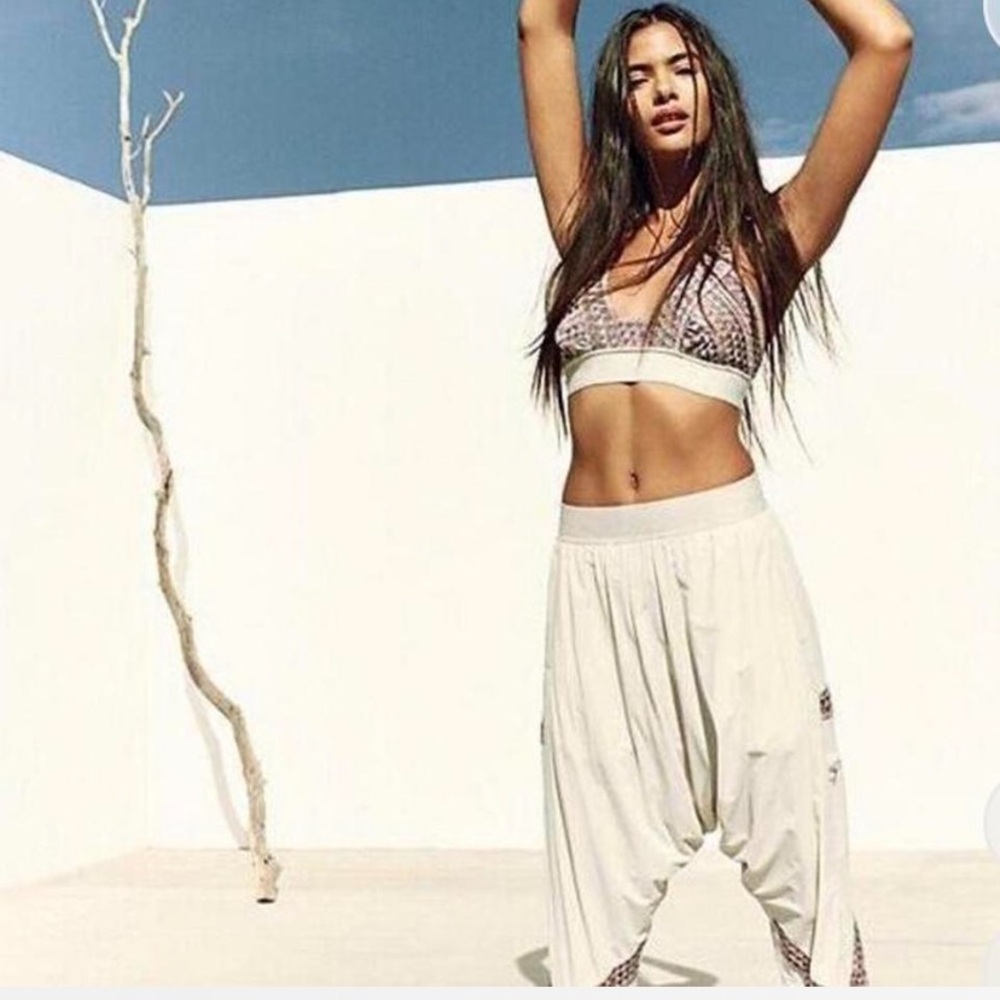 Free People Movement Set